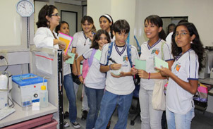 Alunos do Liceu visitam o Hemope